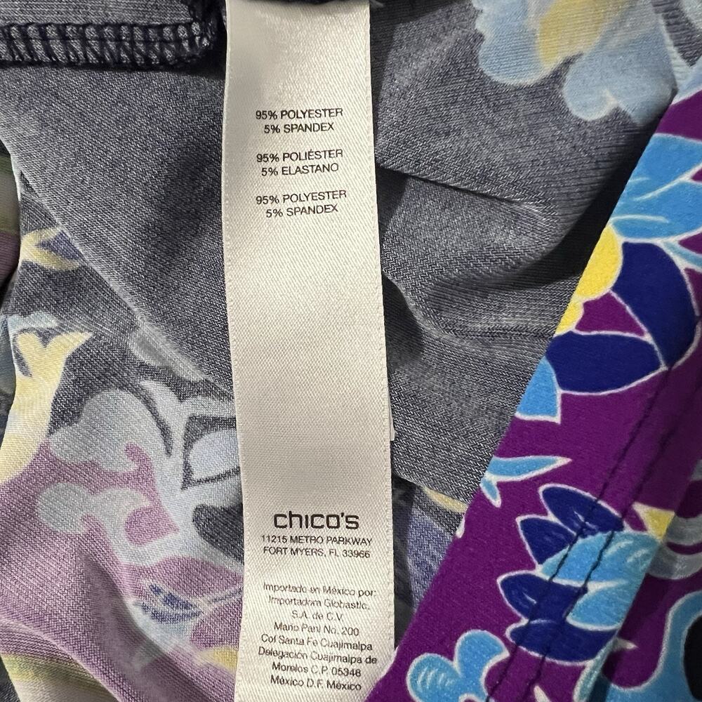 Chico’s Womens Size 1 (M) Navy Blue Purple Paisley Dress Gold Buttons On Sleeve - Picture 5 of 7